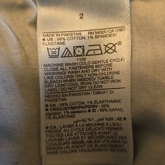 New Old Navy Women's 2 button fly Extra High Rise Curvy Sky-Hi Straight Jeans - Picture 8 of 11